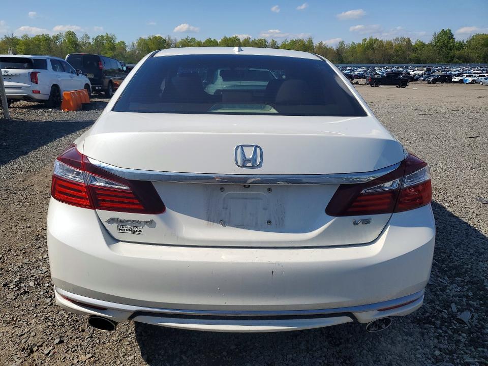 Продажа на аукционе авто 2017 Honda Accord, vin: 1HGCR3F84HA005307, номер лота: 52167696