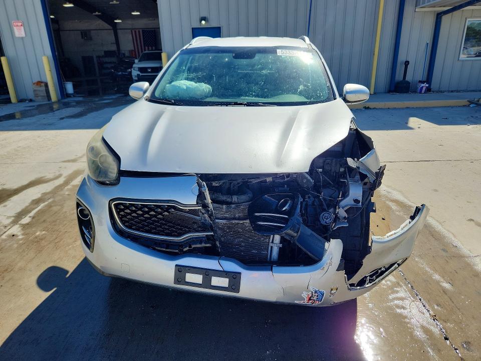 Продажа на аукционе авто 2017 Kia Sportage, vin: KNDPNCAC4H7053698, номер лота: 53334176