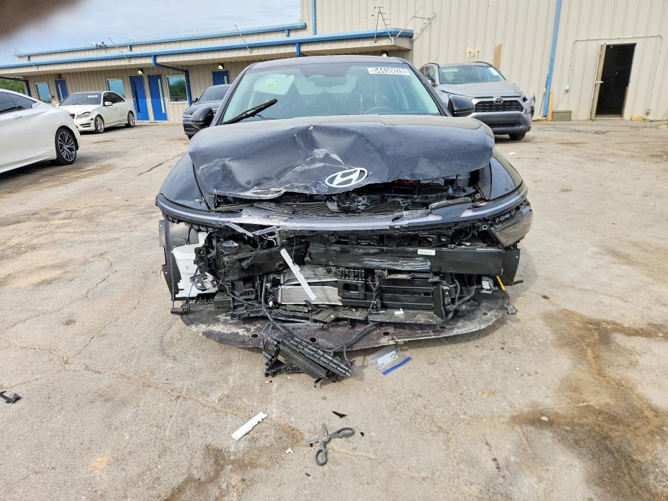 2026 Hyundai Sonata Hybrid მანქანა იყიდება აუქციონზე, vin: KMHL24JJ0TA161013, აუქციონის ნომერი: 54436026