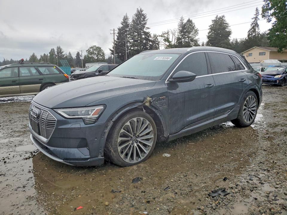 2019 Audi E-tron მანქანა იყიდება აუქციონზე, vin: WA1VABGE4KB024724, აუქციონის ნომერი: 51176596