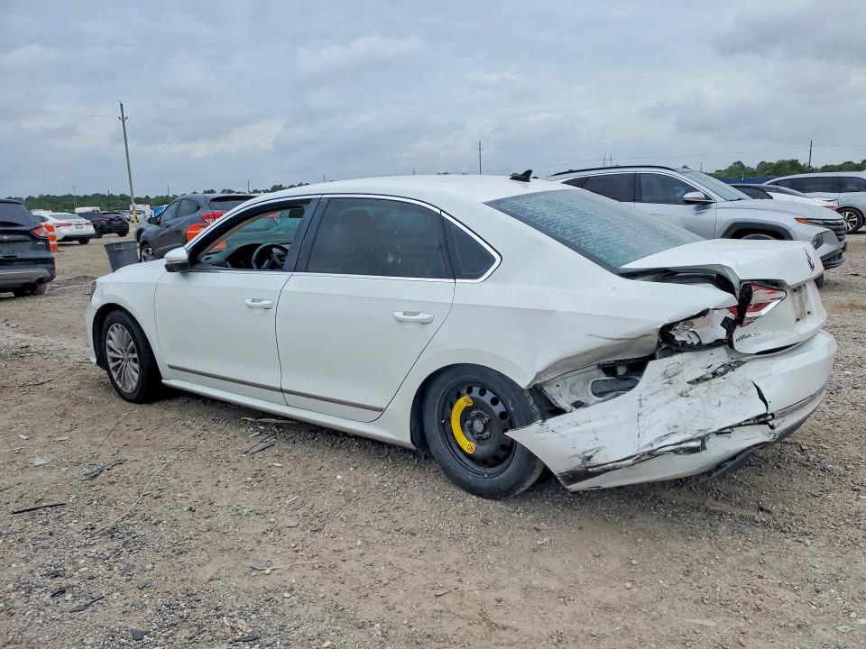 Продажа на аукционе авто 2016 Volkswagen Passat, vin: 1VWBS7A35GC026720, номер лота: 53898266