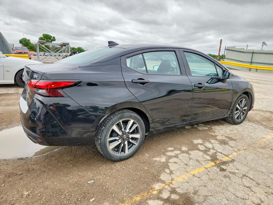 54081856 :رقم المزاد ، 3N1CN8EV9ML869290 vin ، 2021 Nissan Versa مزاد بيع