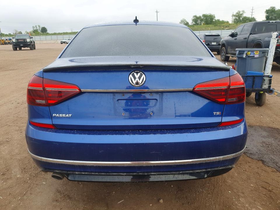55194896 :رقم المزاد ، 1VWDT7A38HC073022 vin ، 2017 Volkswagen Passat مزاد بيع