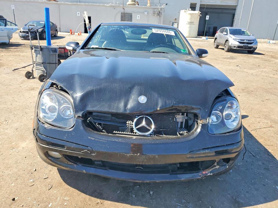 Продажа на аукционе авто 2002 Mercedes-benz Slk, vin: WDBKK49FX2F263032, номер лота: 52934686