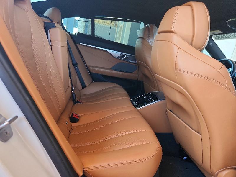 52726656 :رقم المزاد ، WBAGV2C0XMCF83205 vin ، 2021 Bmw 840i مزاد بيع