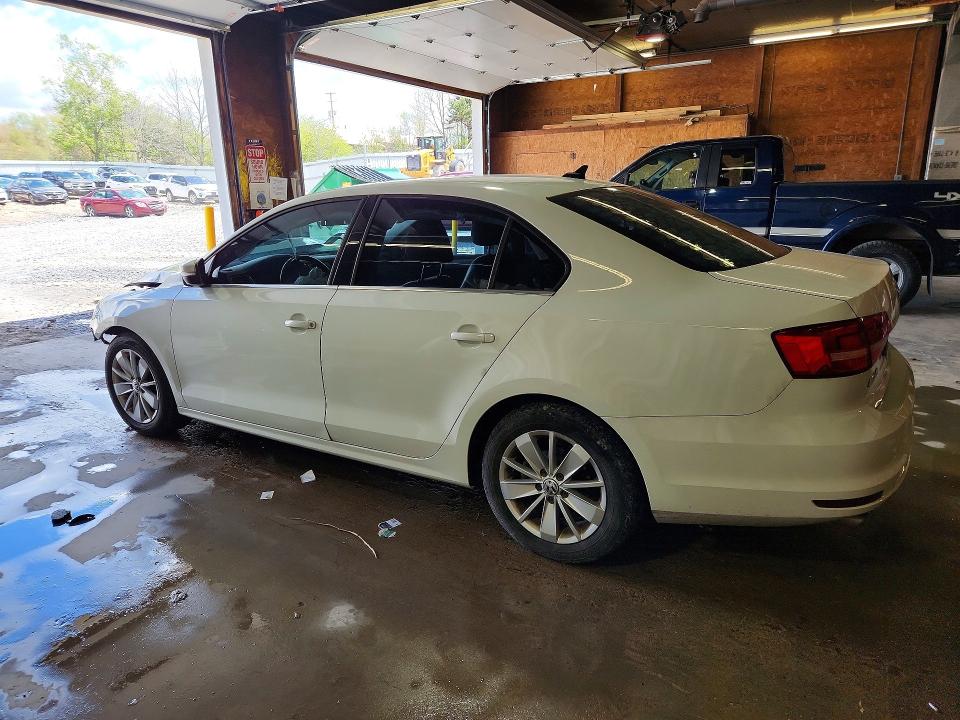 52190646 :رقم المزاد ، 3VW3A7AJ8FM320602 vin ، 2015 Volkswagen Jetta مزاد بيع