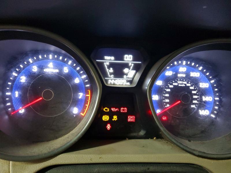 52939466 :رقم المزاد ، 5NPDH4AE7FH568396 vin ، 2015 Hyundai Elantra مزاد بيع