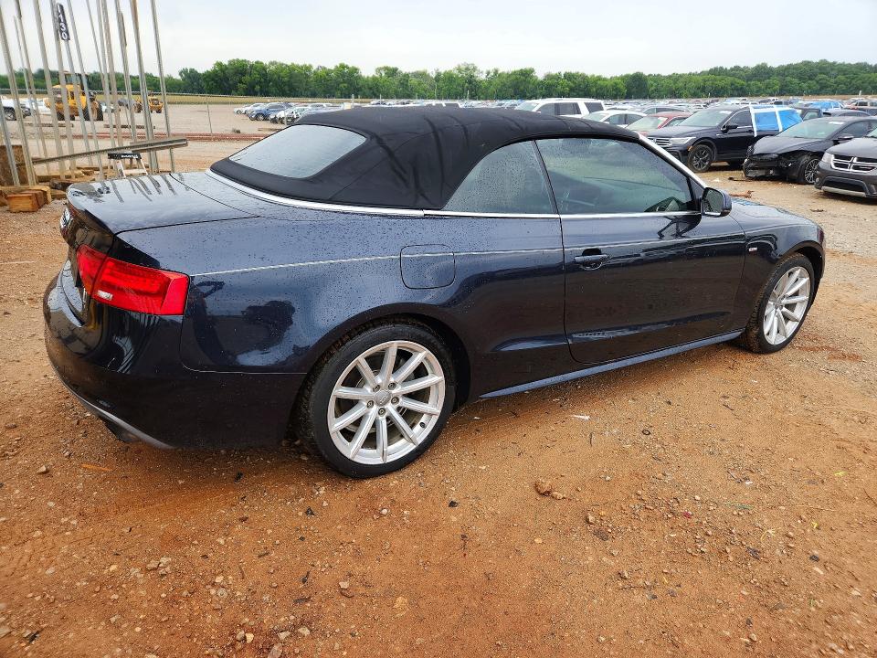 2015 Audi A5 მანქანა იყიდება აუქციონზე, vin: WAUMFAFH4FN009702, აუქციონის ნომერი: 55164186