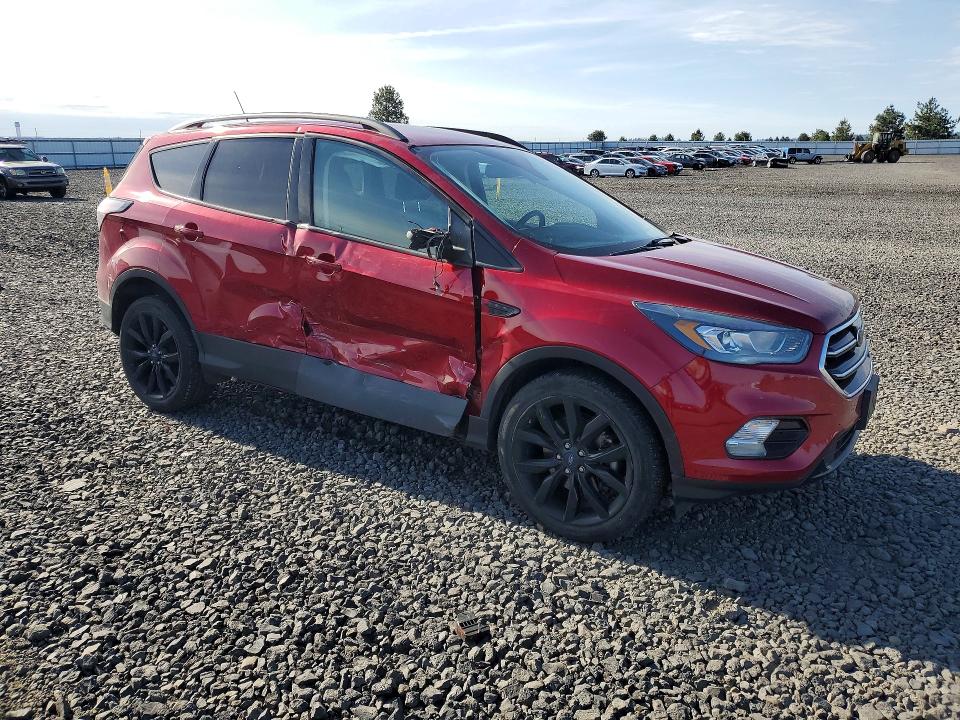 2017 Ford Escape მანქანა იყიდება აუქციონზე, vin: 1FMCU9JD7HUD43203, აუქციონის ნომერი: 54809816
