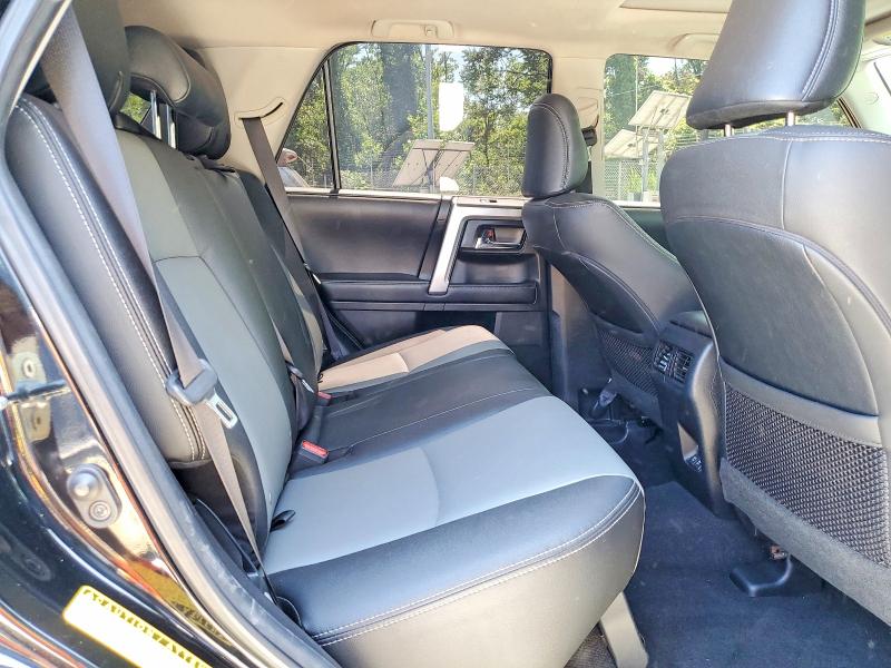 54898166 :رقم المزاد ، JTEBU5JR1L5737573 vin ، 2020 Toyota 4runner مزاد بيع
