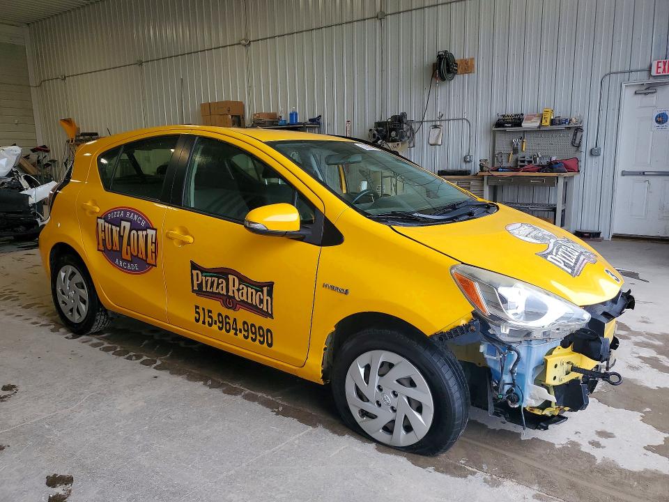 55608236 :رقم المزاد ، JTDKDTB39G1137545 vin ، 2016 Toyota Prius مزاد بيع