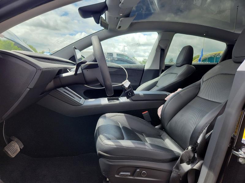 2026 Tesla Model Y მანქანა იყიდება აუქციონზე, vin: 7SAYGDEE7TA399621, აუქციონის ნომერი: 53568646