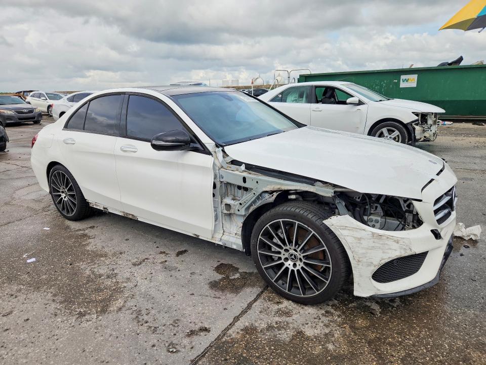53980336 :رقم المزاد ، 55SWF4JB2HU216346 vin ، 2017 Mercedes-benz C مزاد بيع