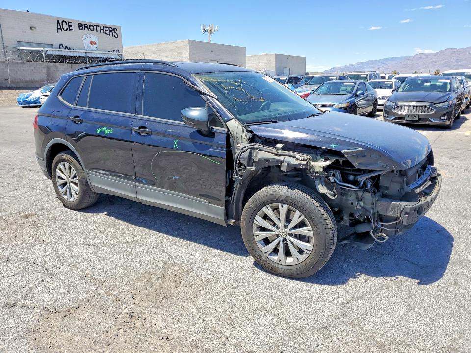 Продажа на аукционе авто 2020 Volkswagen Tiguan, vin: 3VV1B7AX8LM018459, номер лота: 53801776