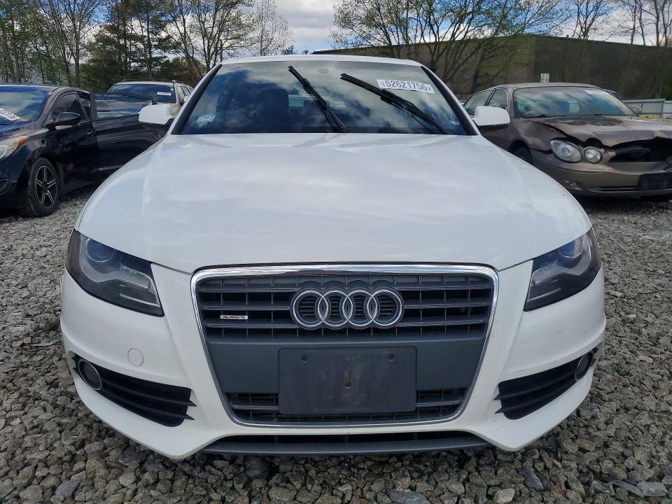 52621756 :رقم المزاد ، WAUKFAFLXBN047232 vin ، 2011 Audi A4 مزاد بيع