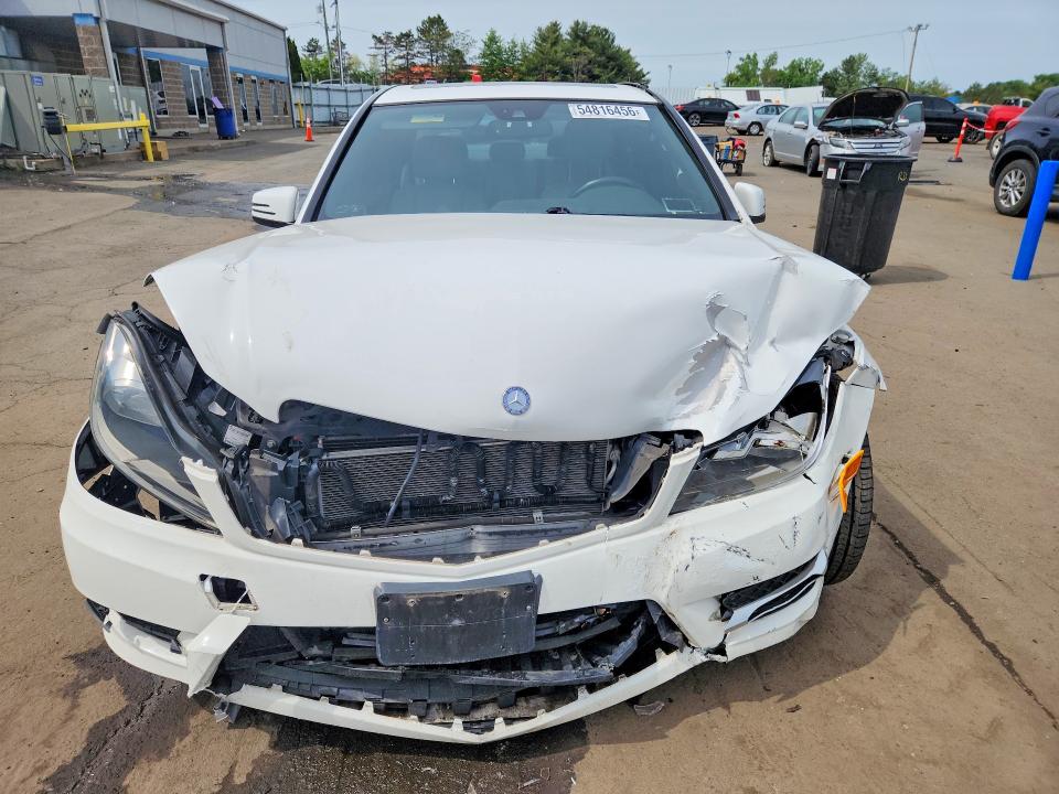 54816456 :رقم المزاد ، WDDGF8AB5DG075176 vin ، 2013 Mercedes-benz C مزاد بيع