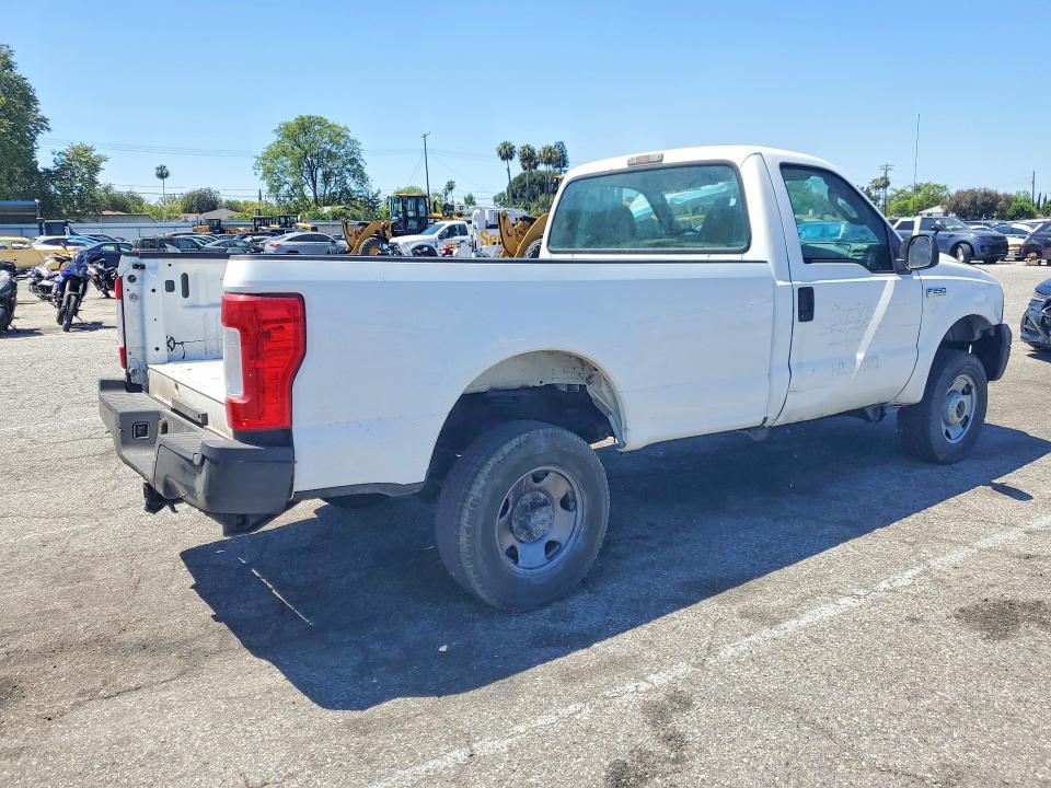 2006 Ford F250 მანქანა იყიდება აუქციონზე, vin: 1FTNF21566ED48455, აუქციონის ნომერი: 54396576