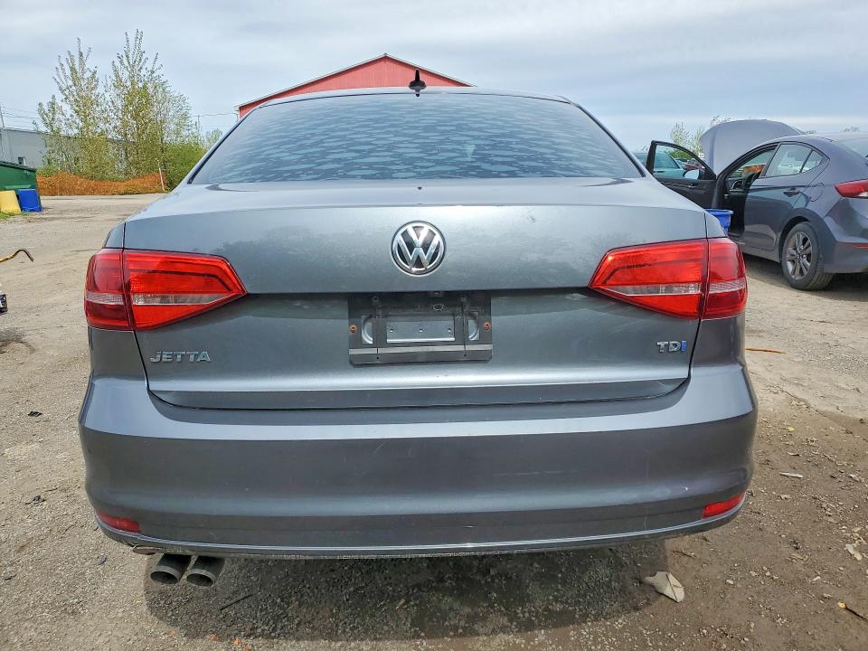 52001606 :رقم المزاد ، 3VWDA7AJ8FM294796 vin ، 2015 Volkswagen Jetta مزاد بيع