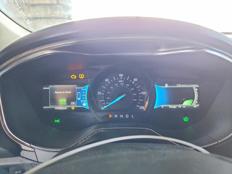 53541026 :رقم المزاد ، 3FA6P0LU7HR386115 vin ، 2017 Ford Fusion مزاد بيع