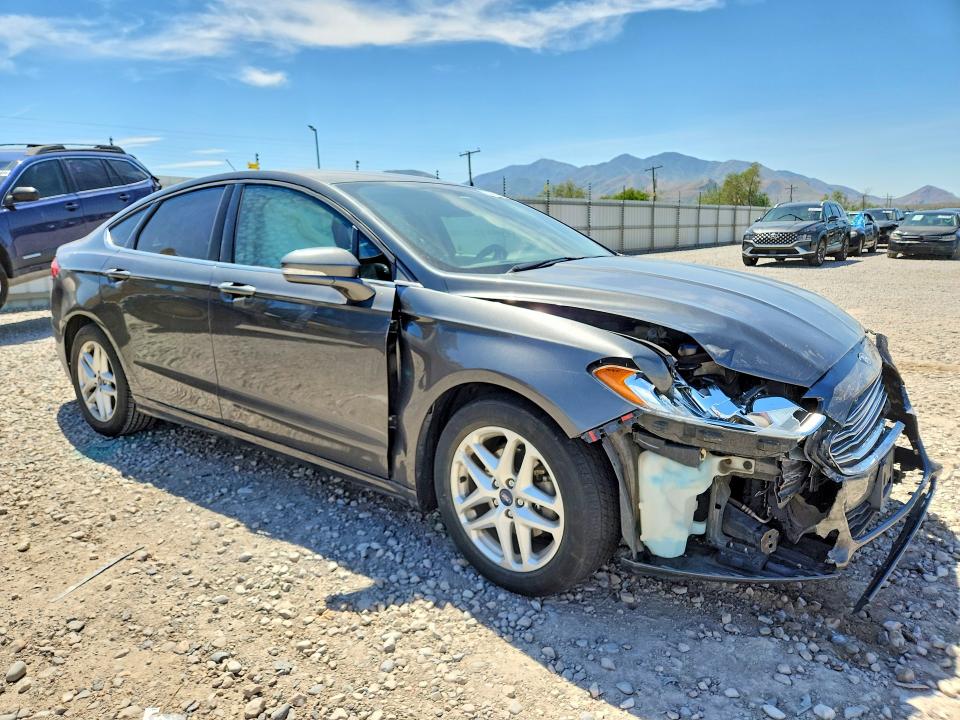 53065886 :رقم المزاد ، 3FA6P0H7XFR105263 vin ، 2015 Ford Fusion مزاد بيع