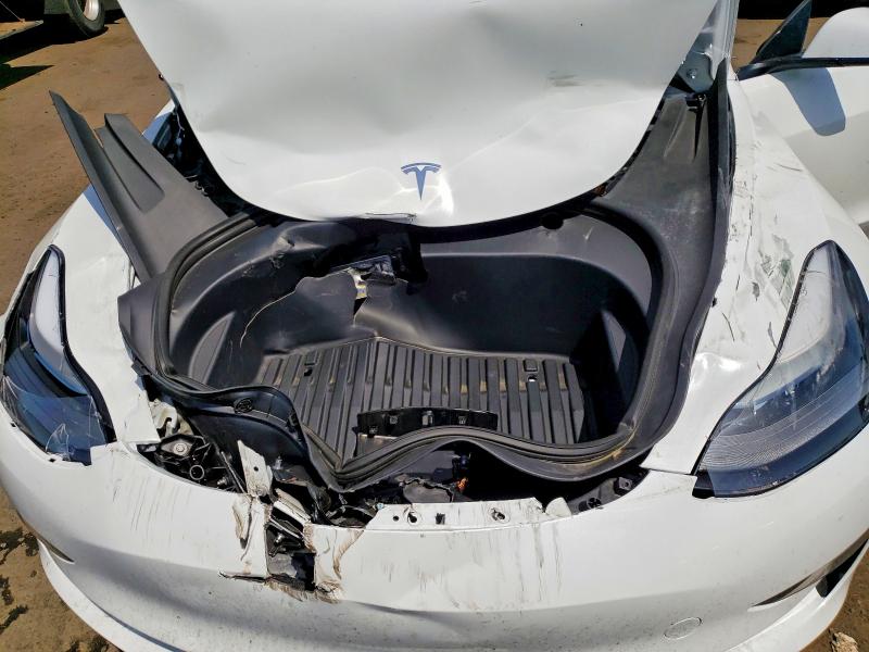 52027646 :رقم المزاد ، 5YJ3E1EB0NF233545 vin ، 2022 Tesla Model 3 مزاد بيع