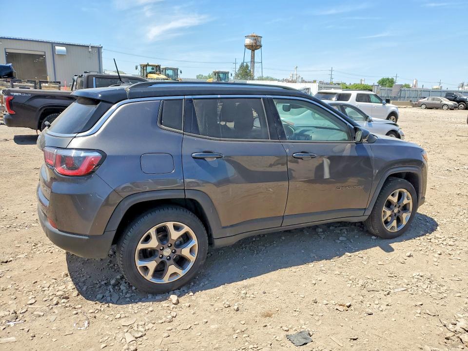 54967186 :رقم المزاد ، 3C4NJDCBXHT651545 vin ، 2017 Jeep Compass مزاد بيع