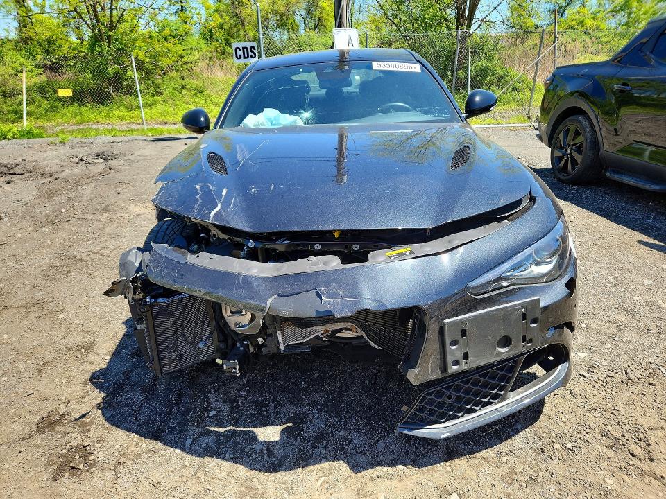 2023 Alfa Romeo Giulia მანქანა იყიდება აუქციონზე, vin: ZARFAMEVXP7676787, აუქციონის ნომერი: 53540996