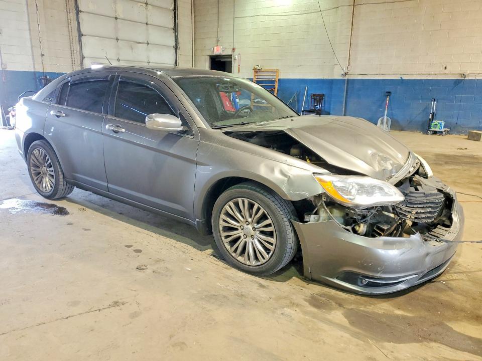 2011 Chrysler 200 მანქანა იყიდება აუქციონზე, vin: 1C3BC2FG1BN603596, აუქციონის ნომერი: 53254376