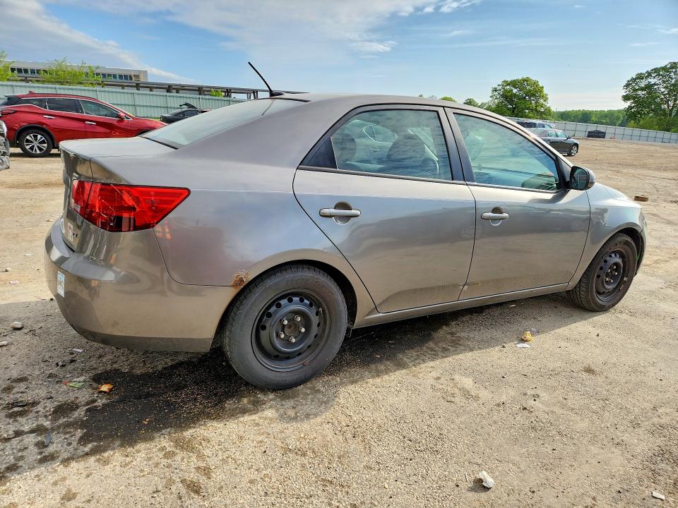 53447876 :رقم المزاد ، KNAFU4A28B5889879 vin ، 2011 Kia Forte مزاد بيع