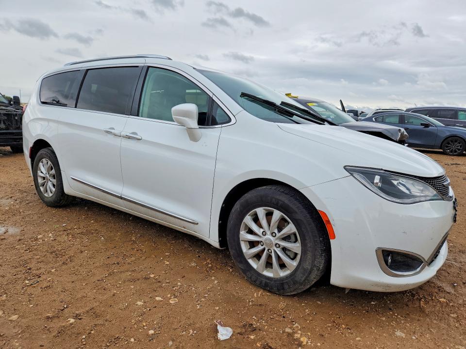 Продаж на аукціоні авто 2019 Chrysler Pacifica, vin: 2C4RC1BG4KR665720, номер лоту: 52095416