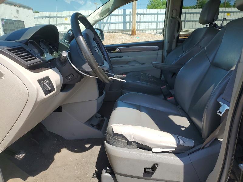 53524266 :رقم المزاد ، 2V4RW3D18AR272187 vin ، 2010 Volkswagen Routan مزاد بيع