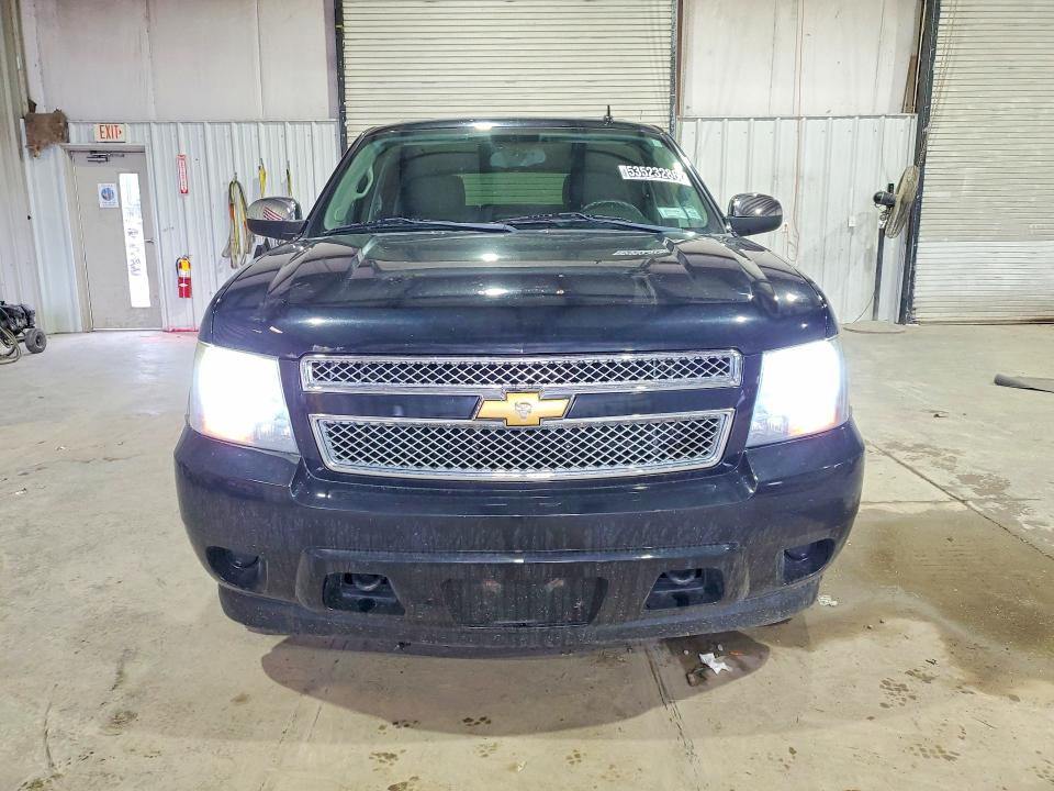 2011 Chevrolet Tahoe მანქანა იყიდება აუქციონზე, vin: 1GNSKAE03BR233555, აუქციონის ნომერი: 53523286