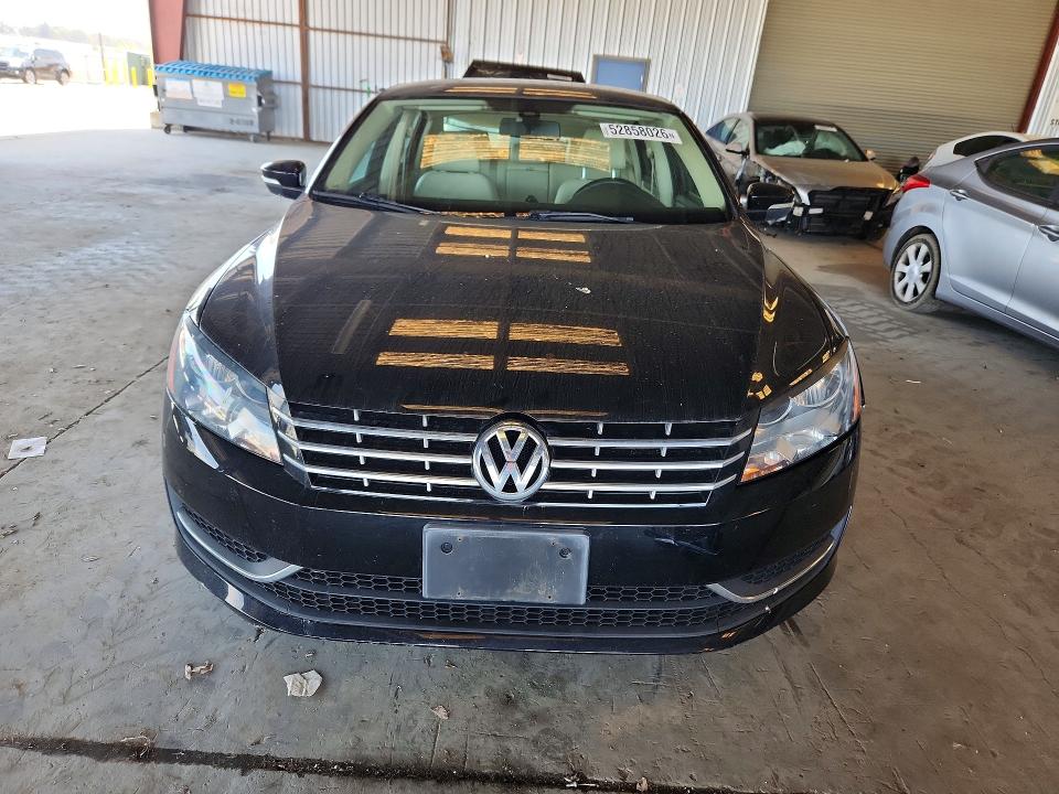 2015 Volkswagen Passat მანქანა იყიდება აუქციონზე, vin: 1VWBV7A3XFC057788, აუქციონის ნომერი: 52858026