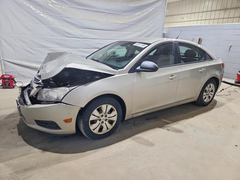 52247136 :رقم المزاد ، 1G1PA5SH5E7227185 vin ، 2014 Chevrolet Cruze مزاد بيع