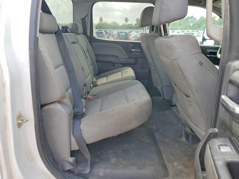 55154956 :رقم المزاد ، 1GC1KUEG6JF142718 vin ، 2018 Chevrolet Silverado مزاد بيع