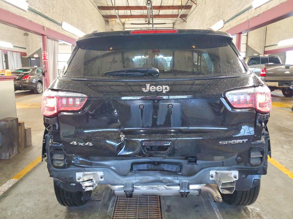 2018 Jeep Compass მანქანა იყიდება აუქციონზე, vin: 3C4NJDAB1JT177624, აუქციონის ნომერი: 53739636
