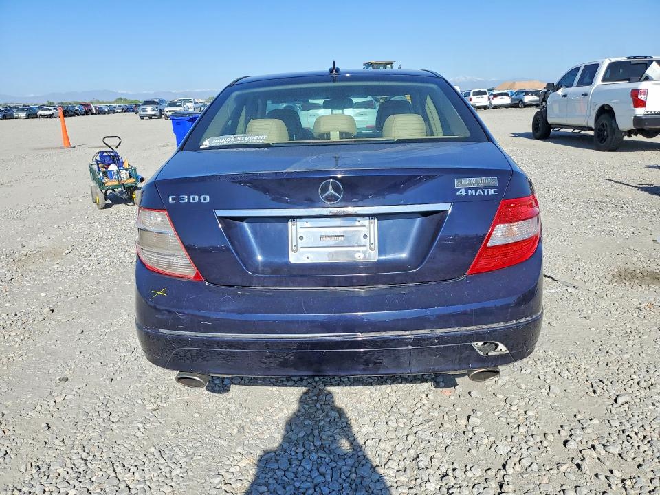 51911896 :رقم المزاد ، WDDGF81X08F138319 vin ، 2008 Mercedes-benz C مزاد بيع