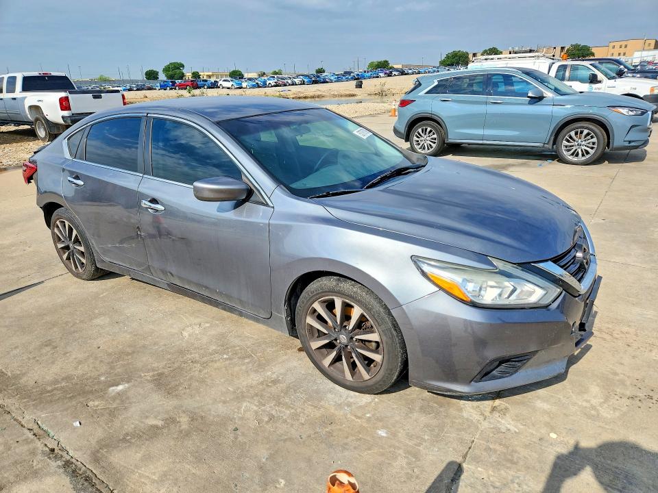 2018 Nissan Altima მანქანა იყიდება აუქციონზე, vin: 1N4AL3AP0JC246464, აუქციონის ნომერი: 53767006