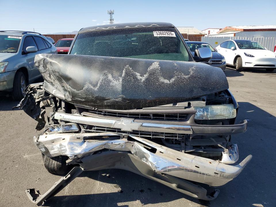 Продаж на аукціоні авто 2002 Chevrolet Silverado, vin: 2GCEC19V621185678, номер лоту: 53602926
