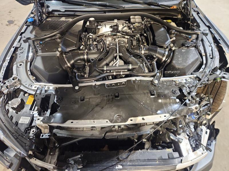 53098806 :رقم المزاد ، WBSGV0C05SCW14242 vin ، 2025 Bmw M8 مزاد بيع