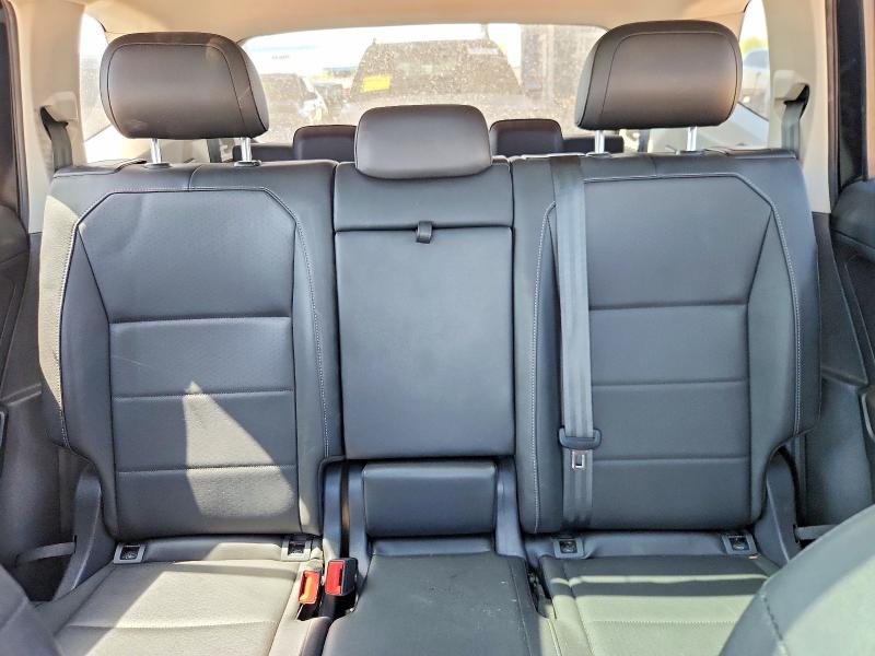 53280216 :رقم المزاد ، 3VV3B7AXXKM077536 vin ، 2019 Volkswagen Tiguan مزاد بيع