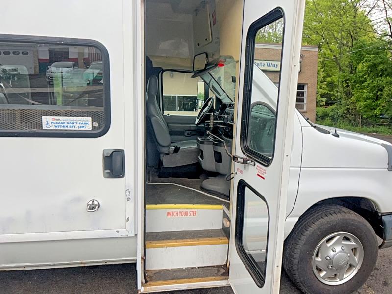 54528006 :رقم المزاد ، 1FTDS3EL6BDB24396 vin ، 2011 Ford Econoline مزاد بيع