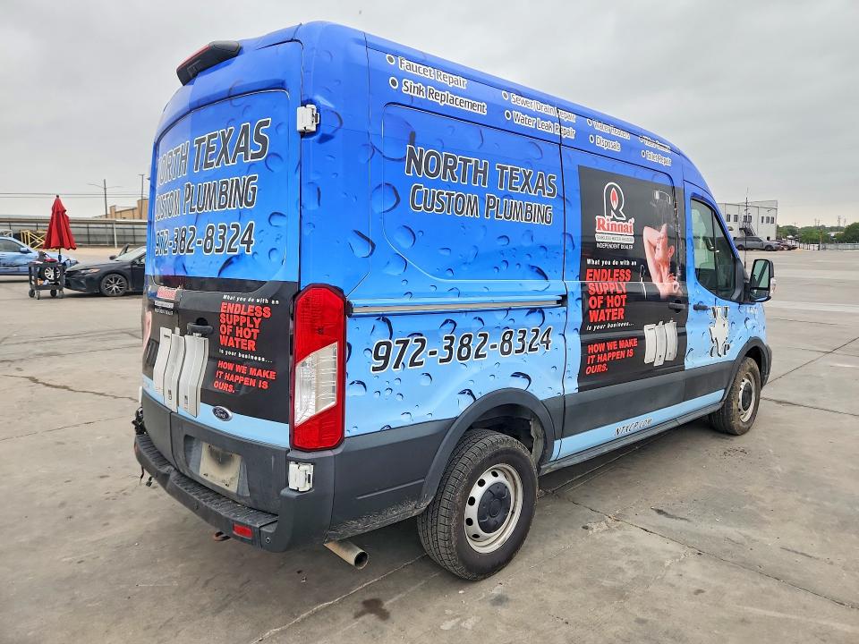 53446146 :رقم المزاد ، 1FTBR1CG7MKA98757 vin ، 2021 Ford Transit مزاد بيع