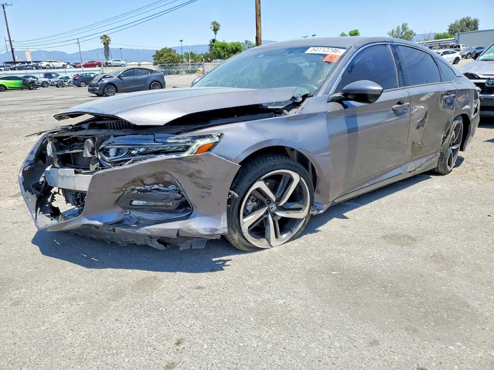 54112296 :رقم المزاد ، 1HGCV1F3XJA011798 vin ، 2018 Honda Accord مزاد بيع