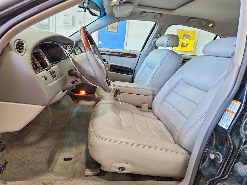 Auction sale of the 2001 Lincoln Town Car, vin: 1LNHM82W11Y607823, lot number: 54875846