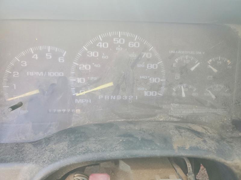 54425366 :رقم المزاد ، 1GBJC34J0YF520406 vin ، 2000 Chevrolet Gmt-400 مزاد بيع