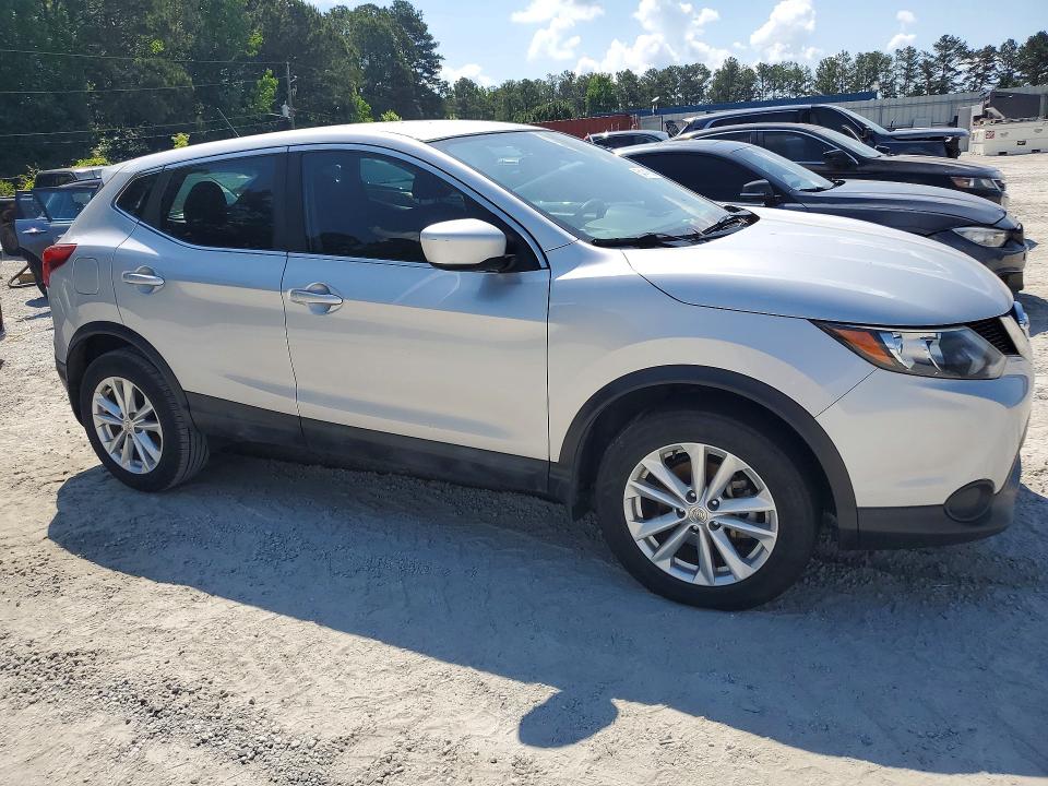 54965506 :رقم المزاد ، JN1BJ1CP5JW102710 vin ، 2018 Nissan Rogue Sport مزاد بيع