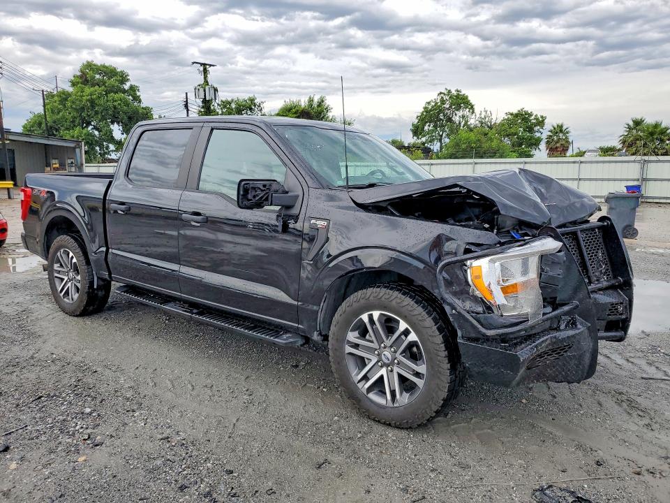 54591566 :رقم المزاد ، 1FTEW1CP3NFA11596 vin ، 2022 Ford F150 مزاد بيع
