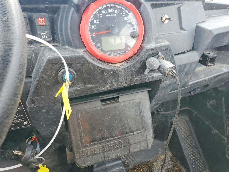 52764976 :رقم المزاد ، 3NSVFE990FF429912 vin ، 2015 Polaris Rzr مزاد بيع