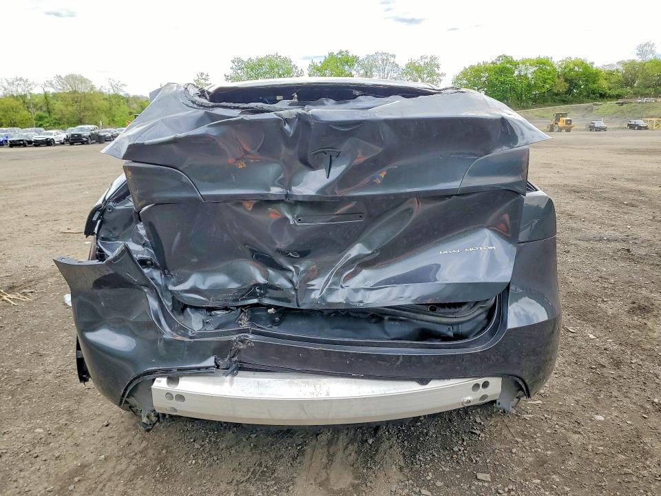 Продажа на аукционе авто 2024 Tesla Model Y, vin: 7SAYGAEE4RF207551, номер лота: 53166986